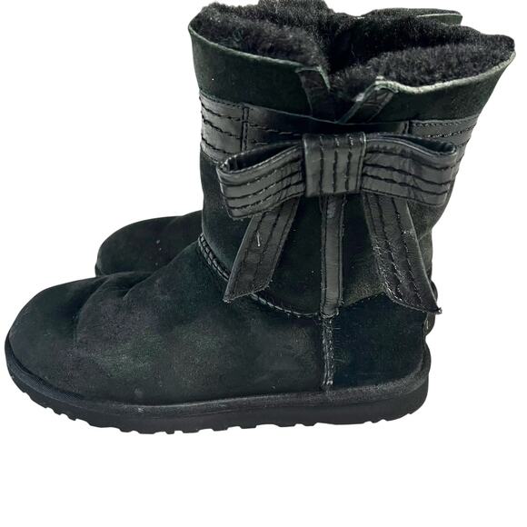 UGG Bailey Bow Black Shearling Boots Women’s US 8 Good Condition - Picture 5 of 10